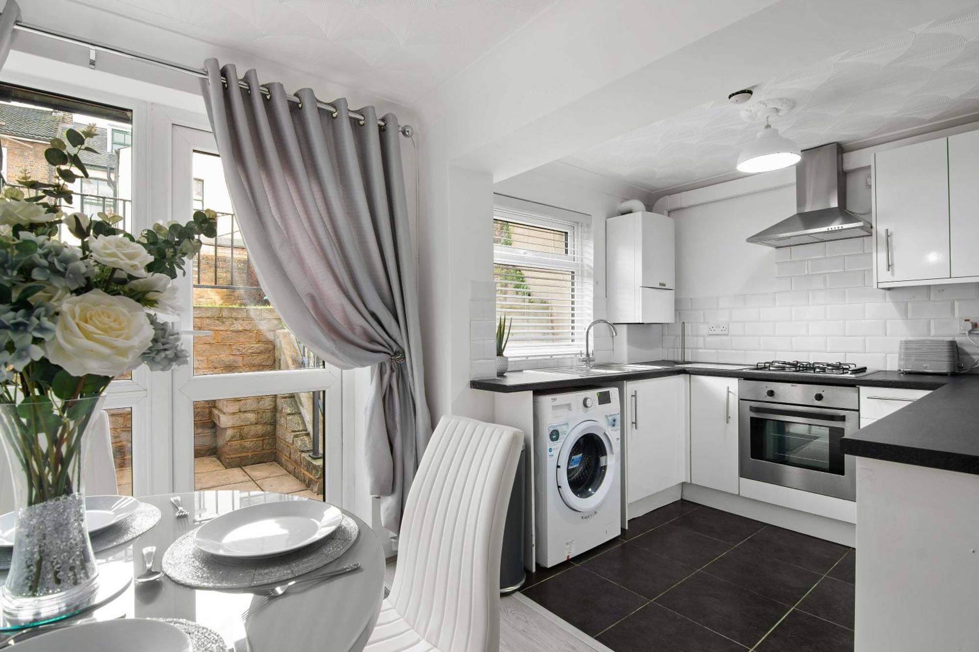 The Roost Group - Stylish Apartments グレーブゼンド 部屋 写真